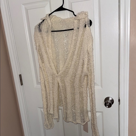 SHEIN Tops - Cream Distressed Sweater Top